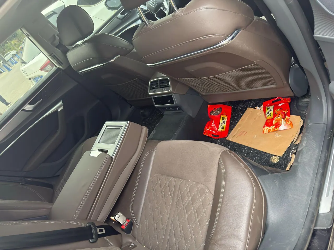 Audi 2024 A7L 2.0TFSI 45TFSI Quattro S-line see remote crystal flow set automatic gear 5
