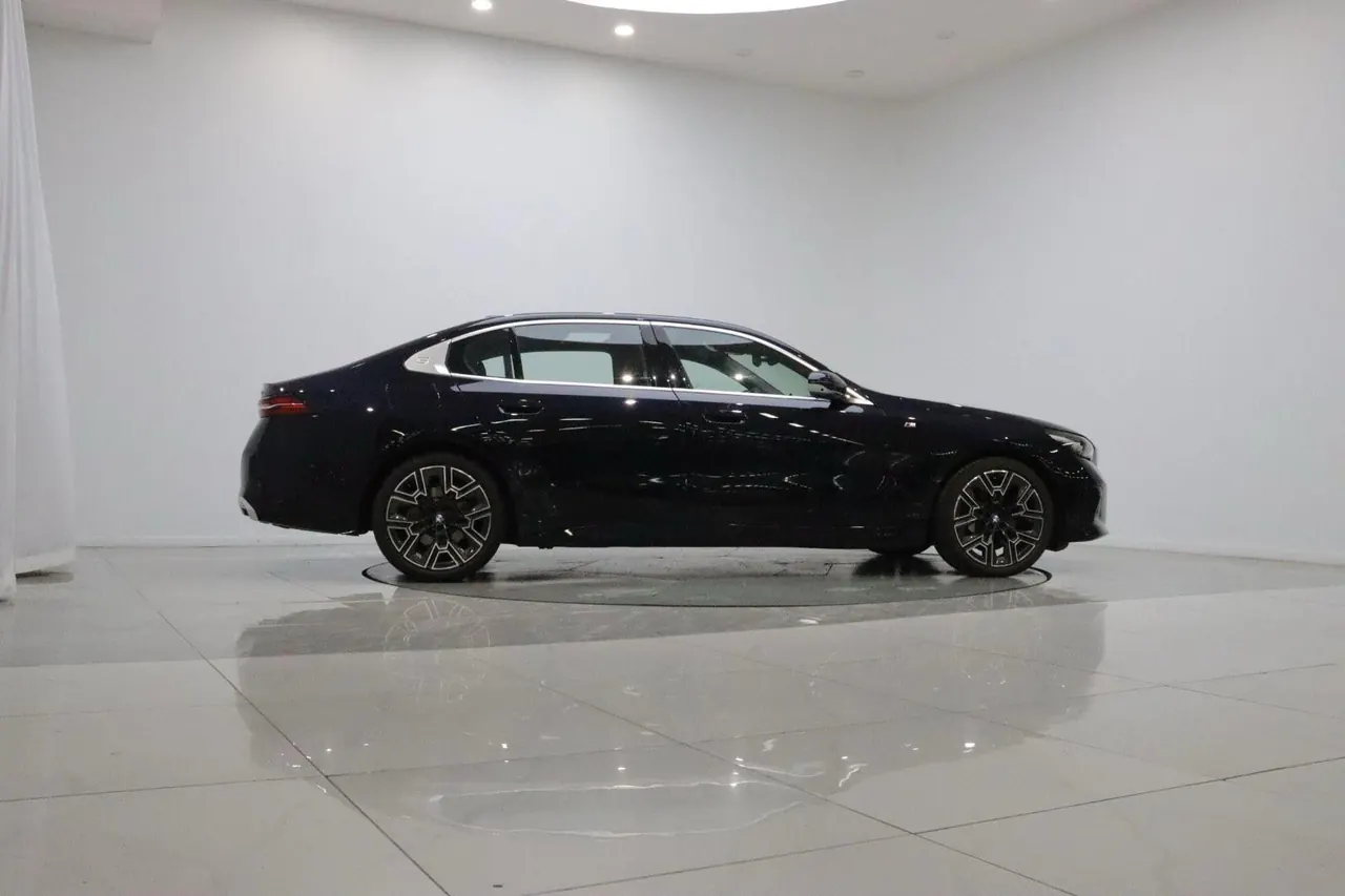 BMW 5 series 2025 530Li 48V 2.0T exclusive m sports suit automatic gear 2