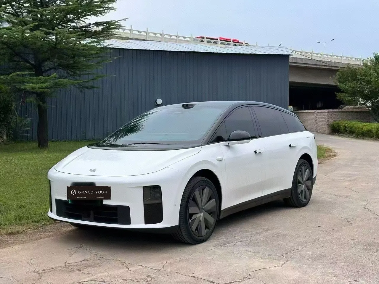 Открыть галерею: Li 2025 i6 four-wheel drive basic automatic transmission