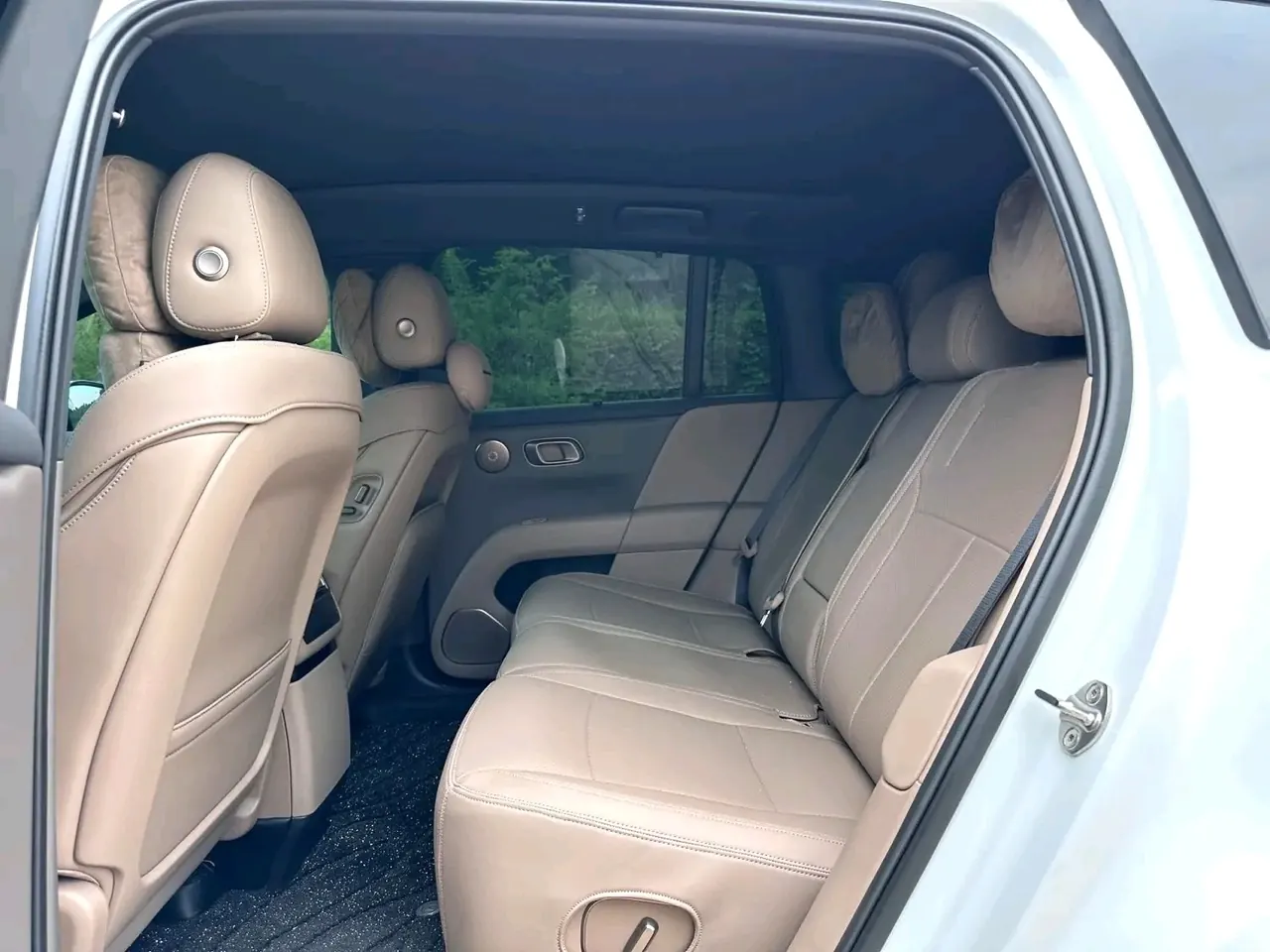 Li 2025 i6 four-wheel drive basic automatic transmission 3