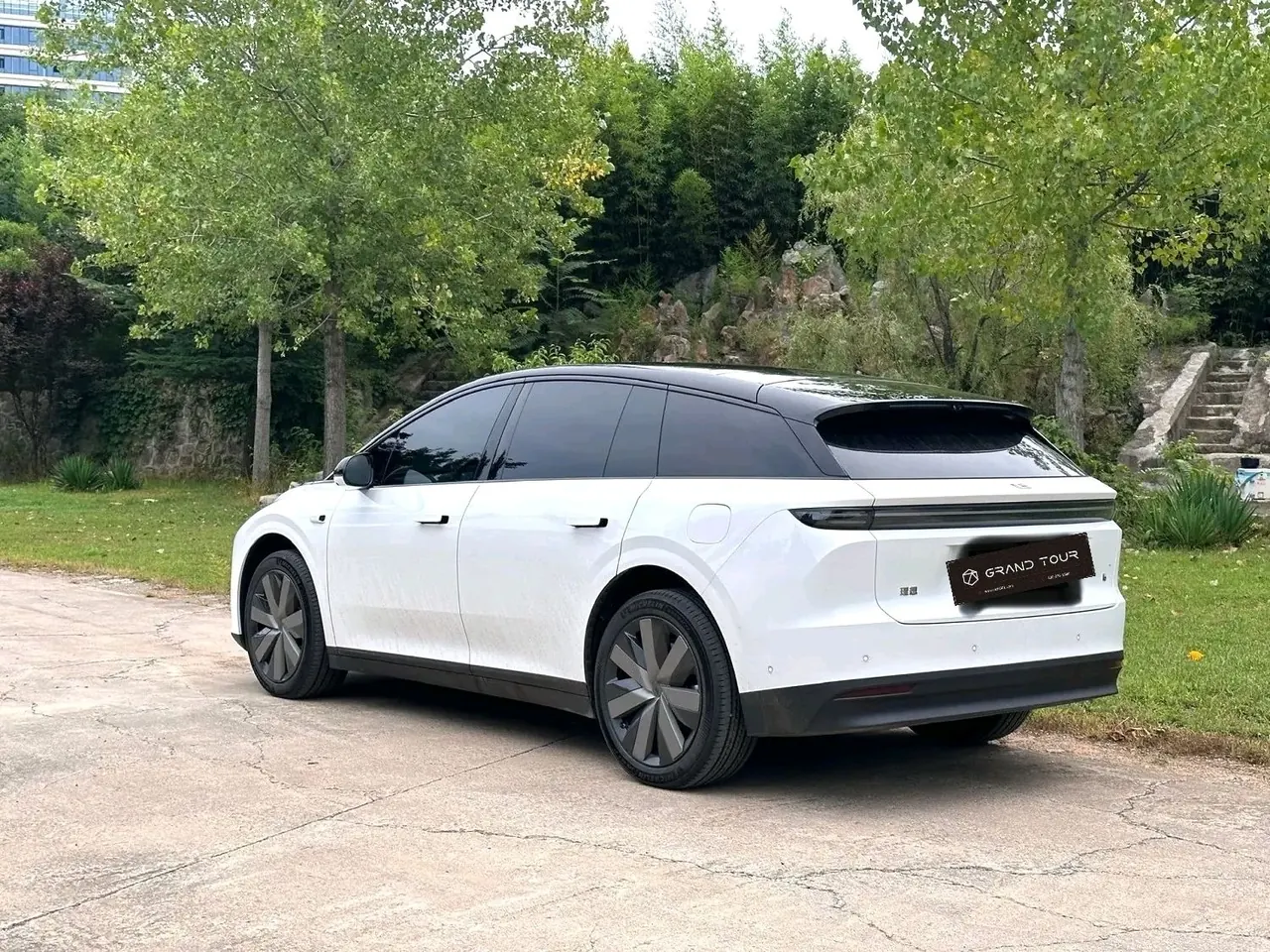 Li 2025 i6 four-wheel drive basic automatic transmission 4