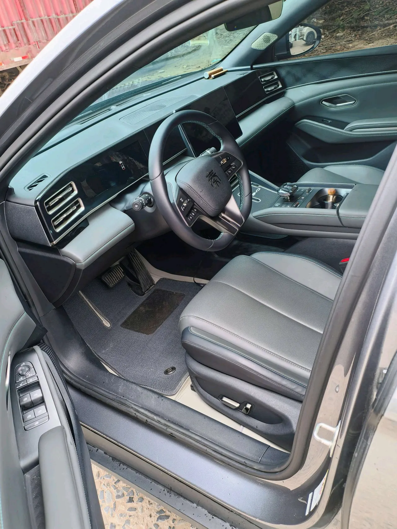 BYD 2024 Qin L DM-i 1.5 stepless 120KM Exceed automatic gear 2