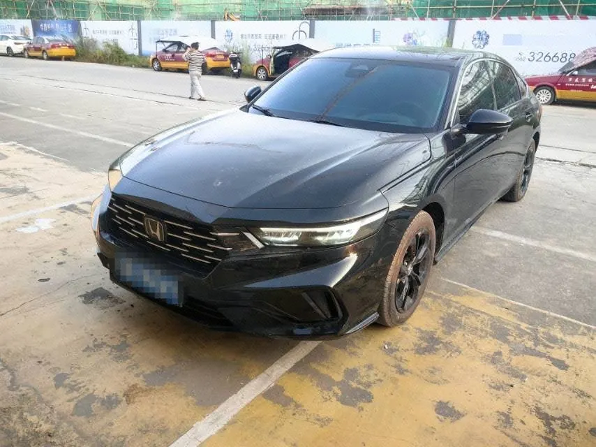 Открыть галерею: Honda 2025 11th Generation Accord 1.5T Stepless 260TURBO Comfort Edition Automatic Gear