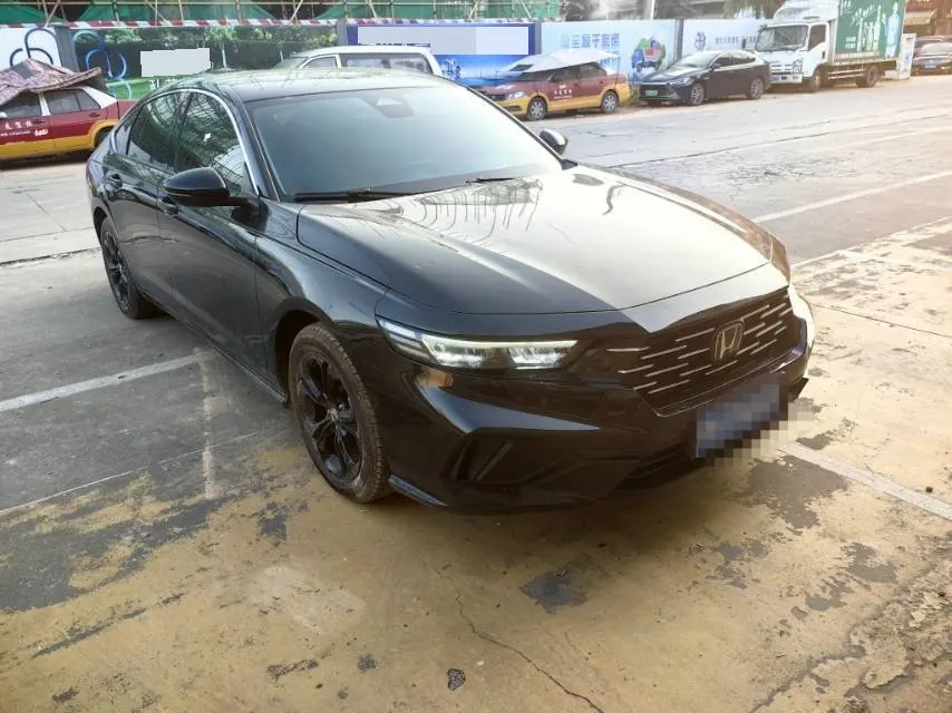 Honda 2025 11th Generation Accord 1.5T Stepless 260TURBO Comfort Edition Automatic Gear 2