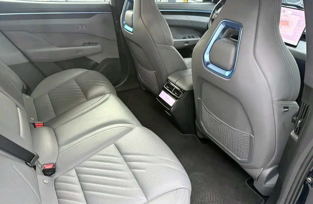 Zeekr 2024 Zeekr 001 ME Edition 100kWh Four-wheel Drive Automatic Gear 5