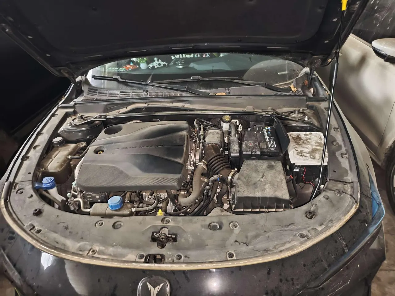 ChangAn 2022 UNI-V 1.5T Sports Edition Automatic 8