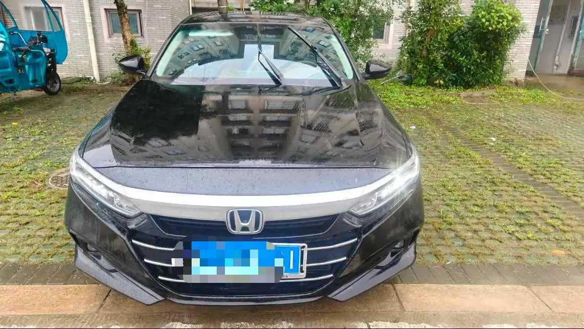Honda 2022 10th Generation Accord 1.5T Stepless 260TURBO Magic Night Premium Edition Automatic Gear 2
