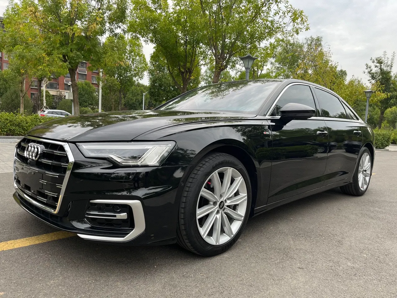 Открыть галерею: Audi 2024 A6L 2.0TFSI 45TFSI Selected Dynamic Automatic