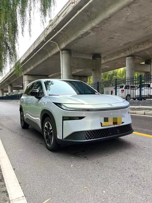 Toyota 2025 Platinum Intelligence 3X 520 Pro Automatic Gear 2