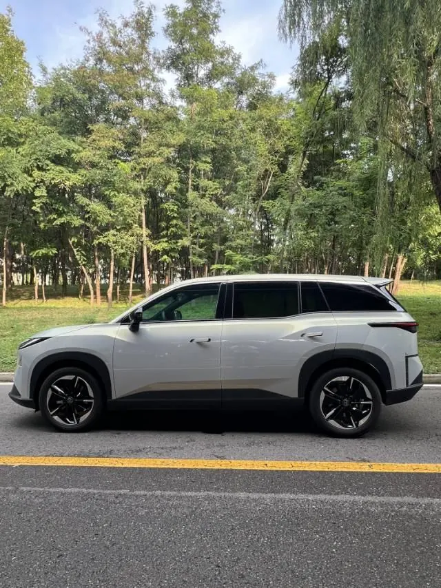 Toyota 2025 Platinum Intelligence 3X 520 Pro Automatic Gear 8