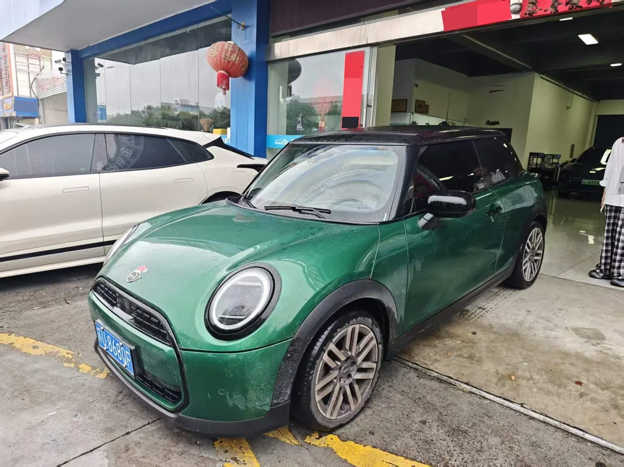 Open image lightbox: MINI Mini (Imported) 2025 Mini Cooper 1.5T Classic Auto