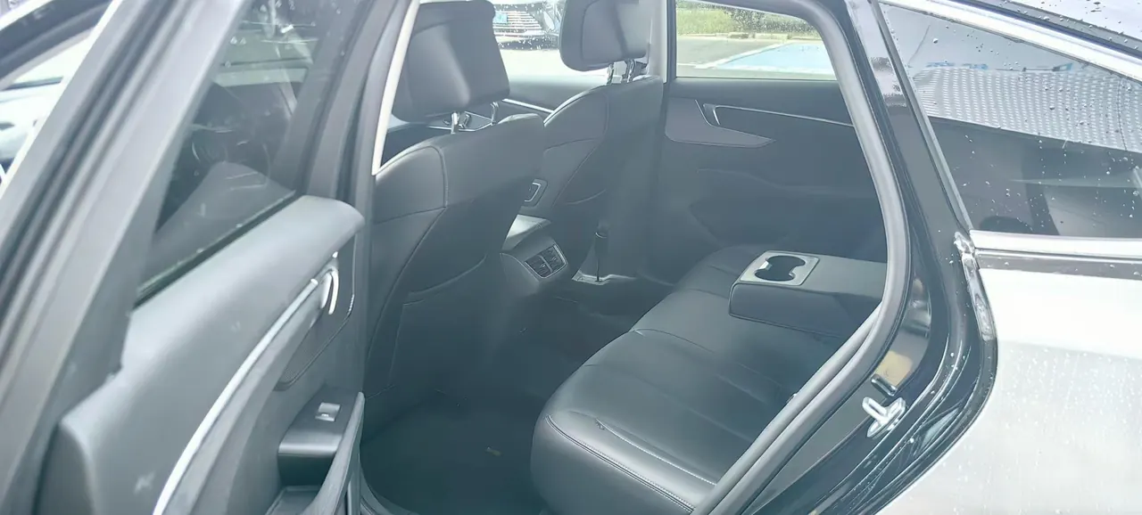 Buick 2025 LaCrosse 2.0T 28T Platinum Edition, automatic transmission 5