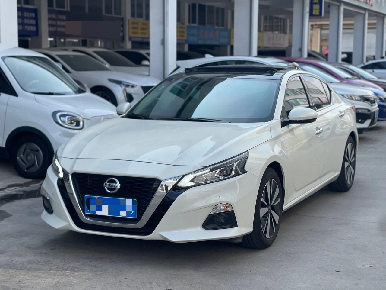 Open image lightbox: Nissan 2021 Teana 2.0 Stepless XL Comfort Edition Automatic Gear