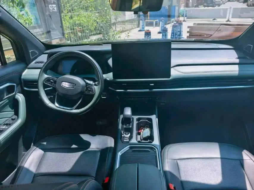 Geely 2024 Hao Yue L 2.0TD Honorable Automatic Transmission 4