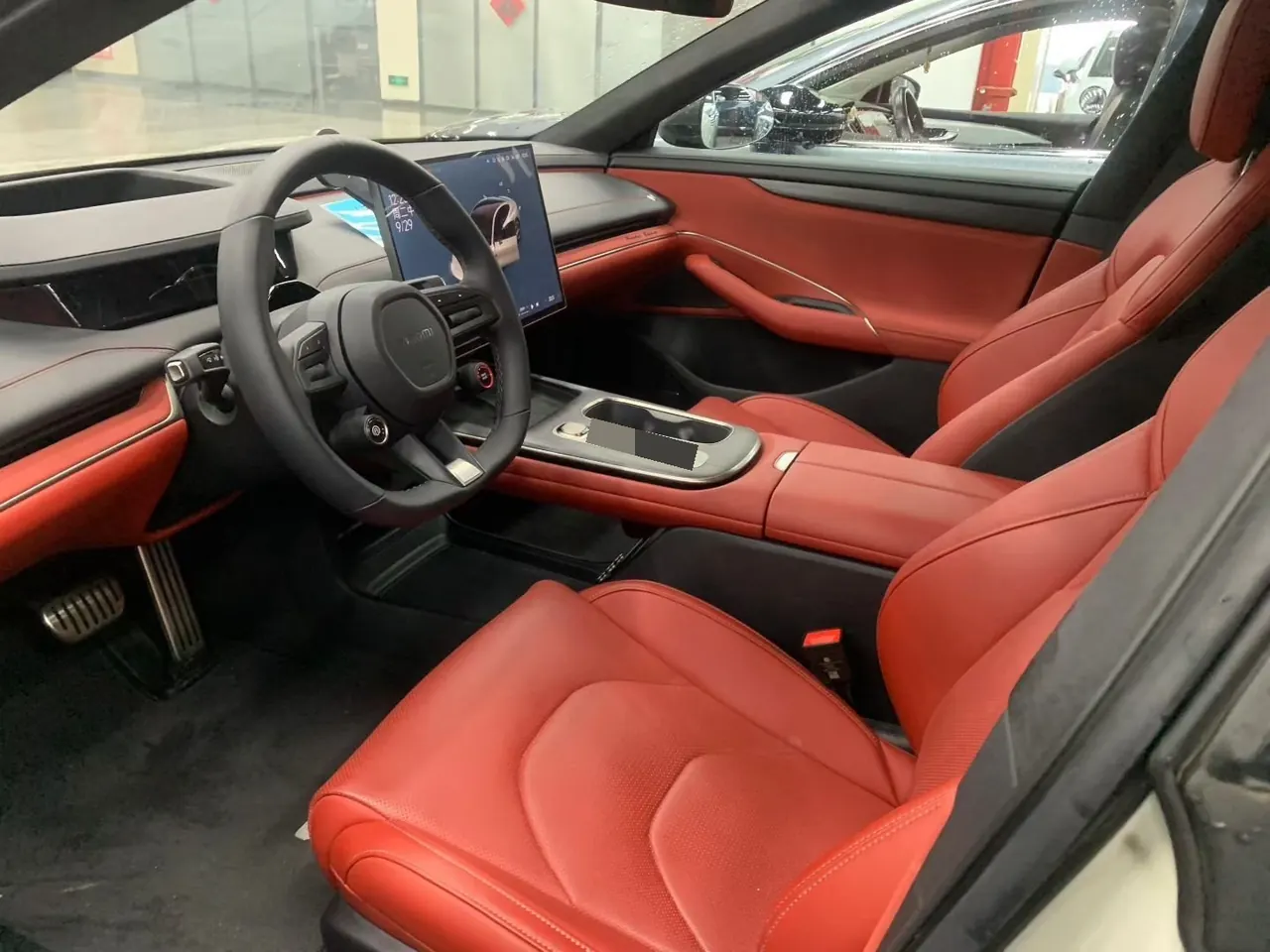 MI 2024 SU 7 750km Four-wheel Drive Max Founding Edition Automatic Gear 3