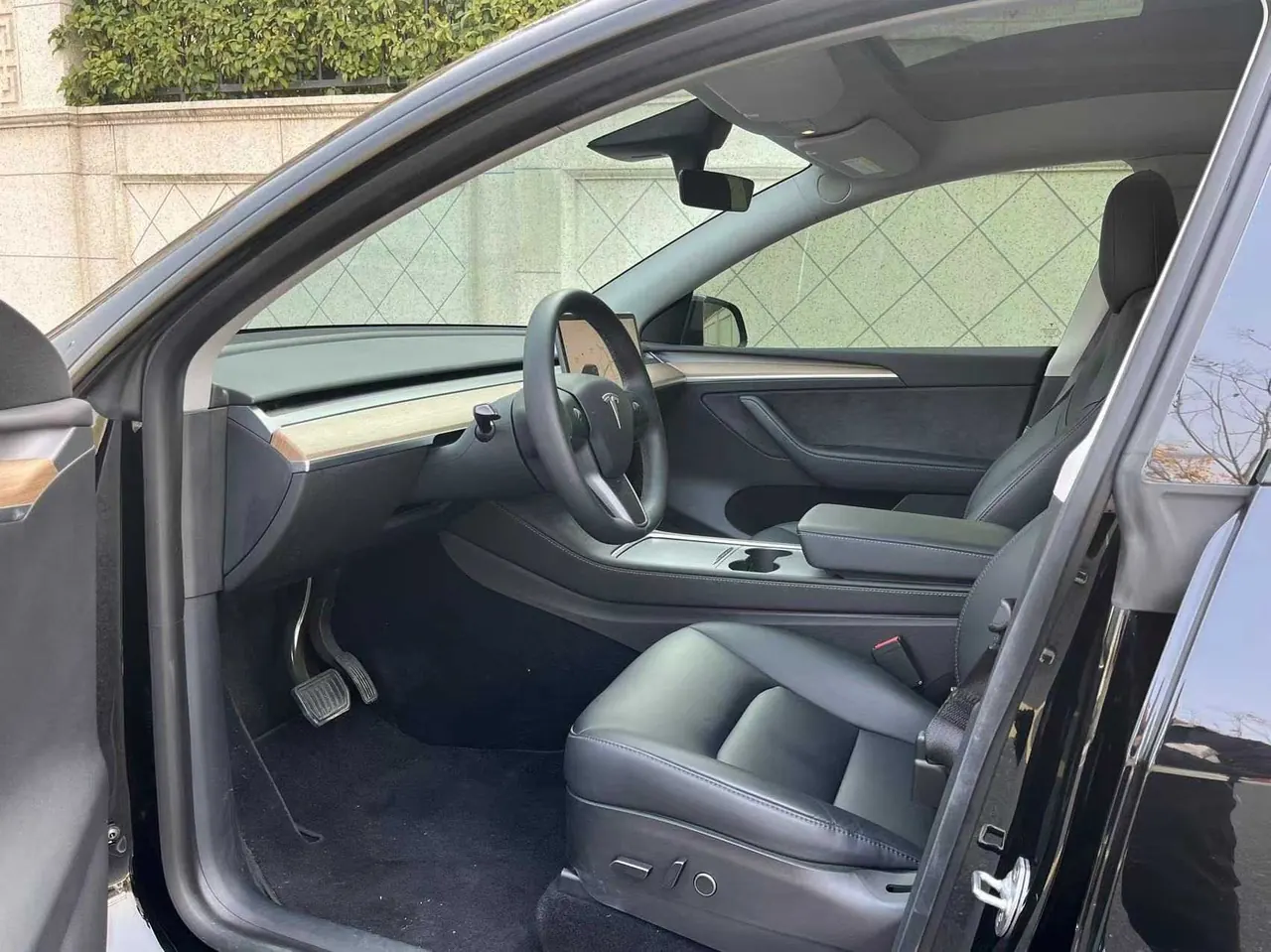 Tesla 2023 Model Y rear-wheel drive version automatic transmission 3