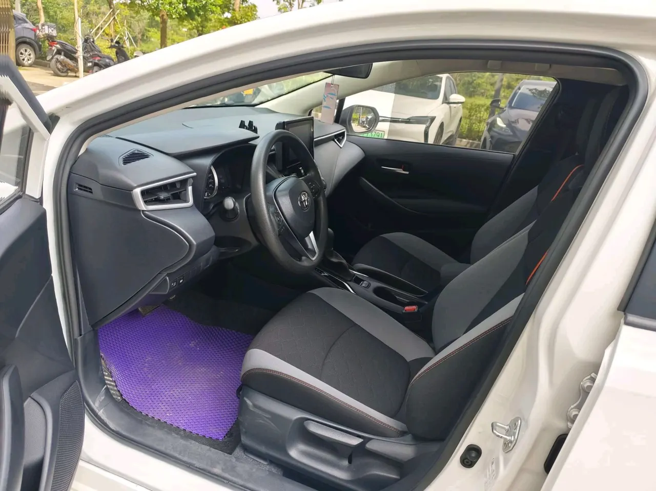Toyota 2023 Corolla 1.2T Stepless Pioneer Edition Automatic Gear 3