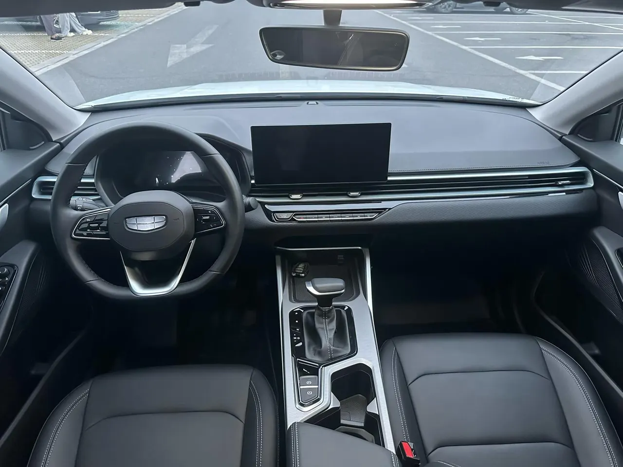 Geely 2026 Emgrand-Sanxiang 1.5 Stepless 4 million Commemorative Flying Automatic 7