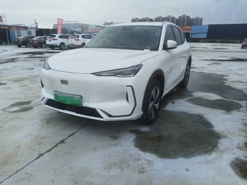 Open image lightbox: Geely Galaxy 2026 E 5 610km Starship Edition Automatic Gear
