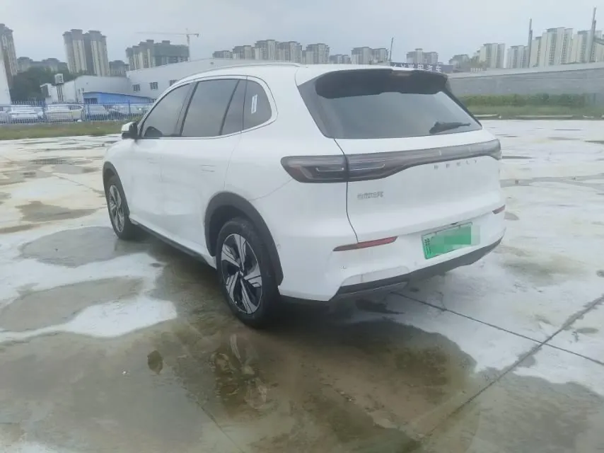 Geely Galaxy 2026 E 5 610km Starship Edition Automatic Gear 9