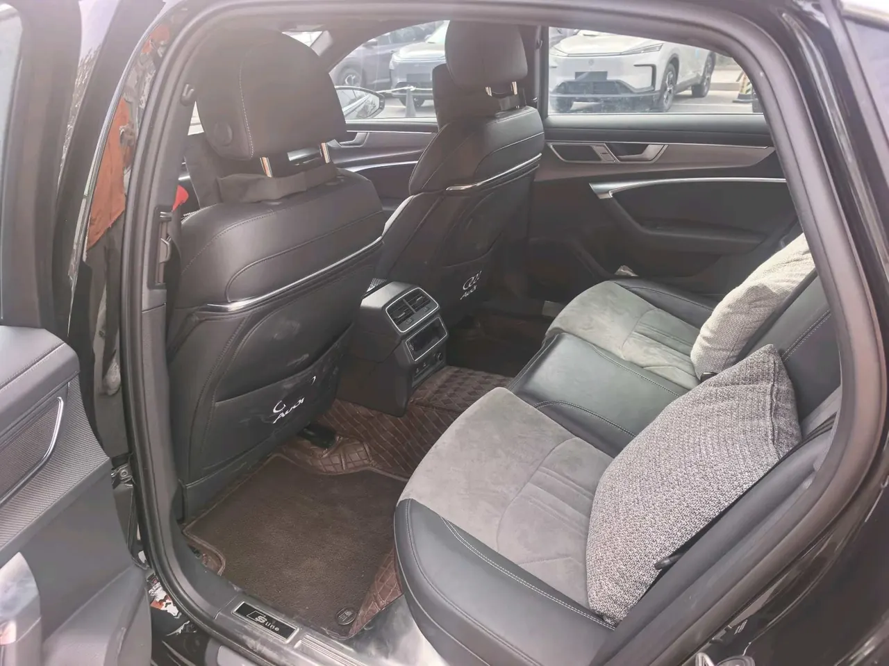 Audi 2024 A6L 2.0TFSI 45TFSI Selected Dynamic Automatic 5