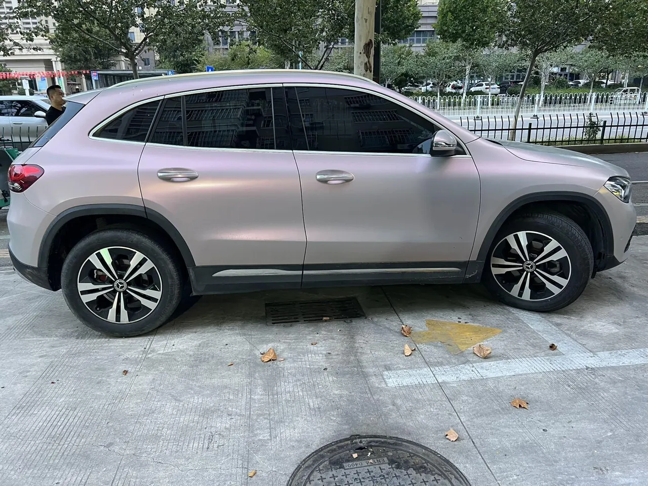Mercedes Benz 2020 GLA 200 1.3T automatic gear 3