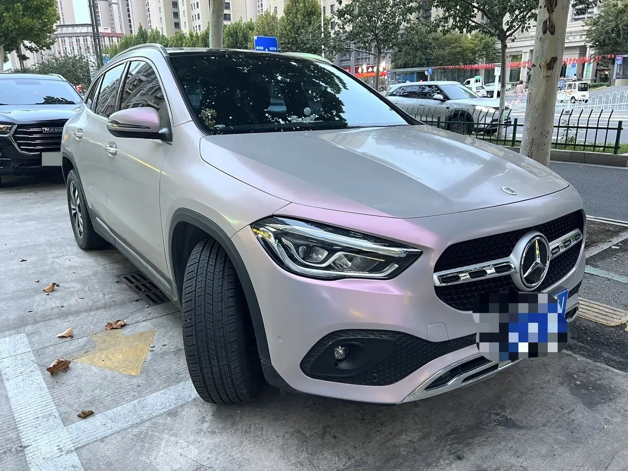 Mercedes Benz 2020 GLA 200 1.3T automatic gear 4