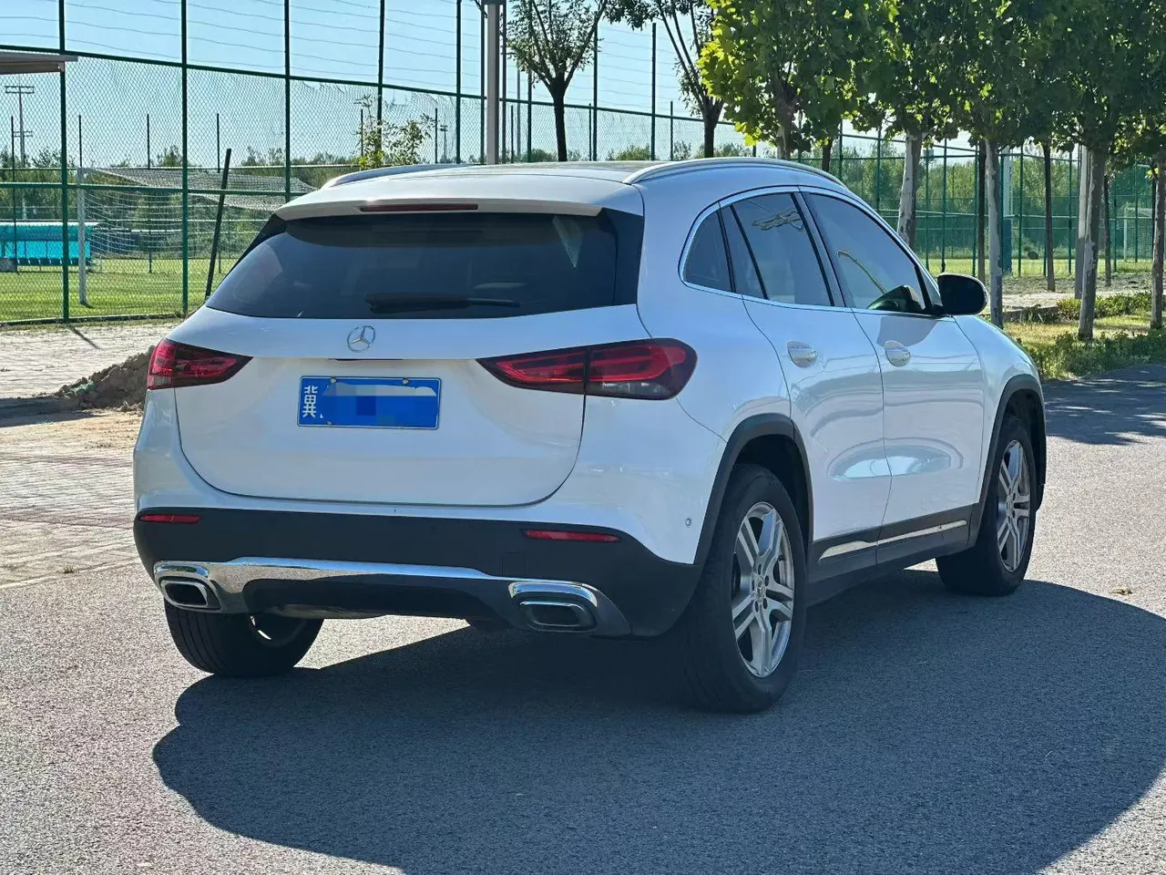 Mercedes Benz 2020 GLA 180 1.3T automatic gear 3