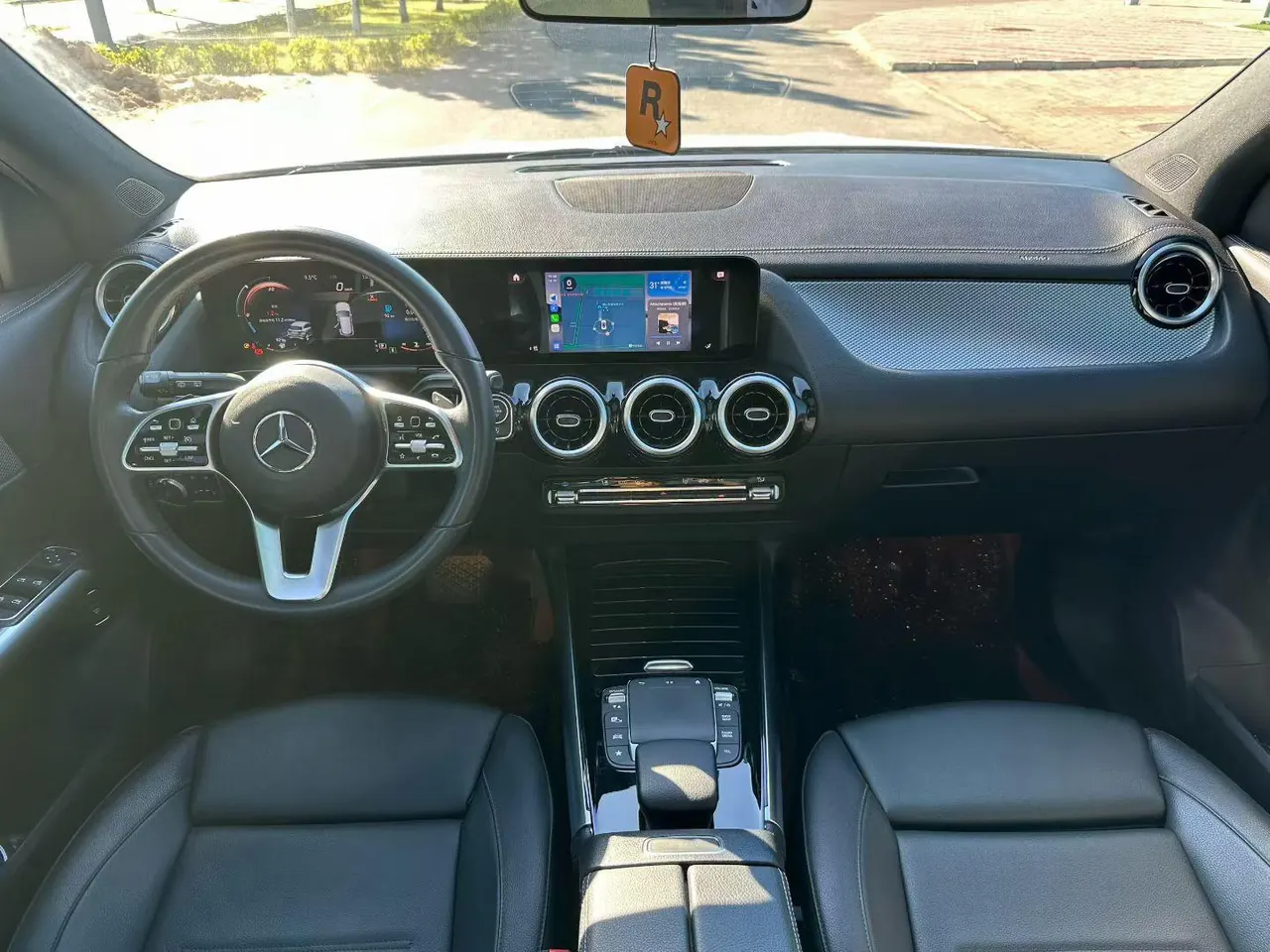 Mercedes Benz 2020 GLA 180 1.3T automatic gear 5