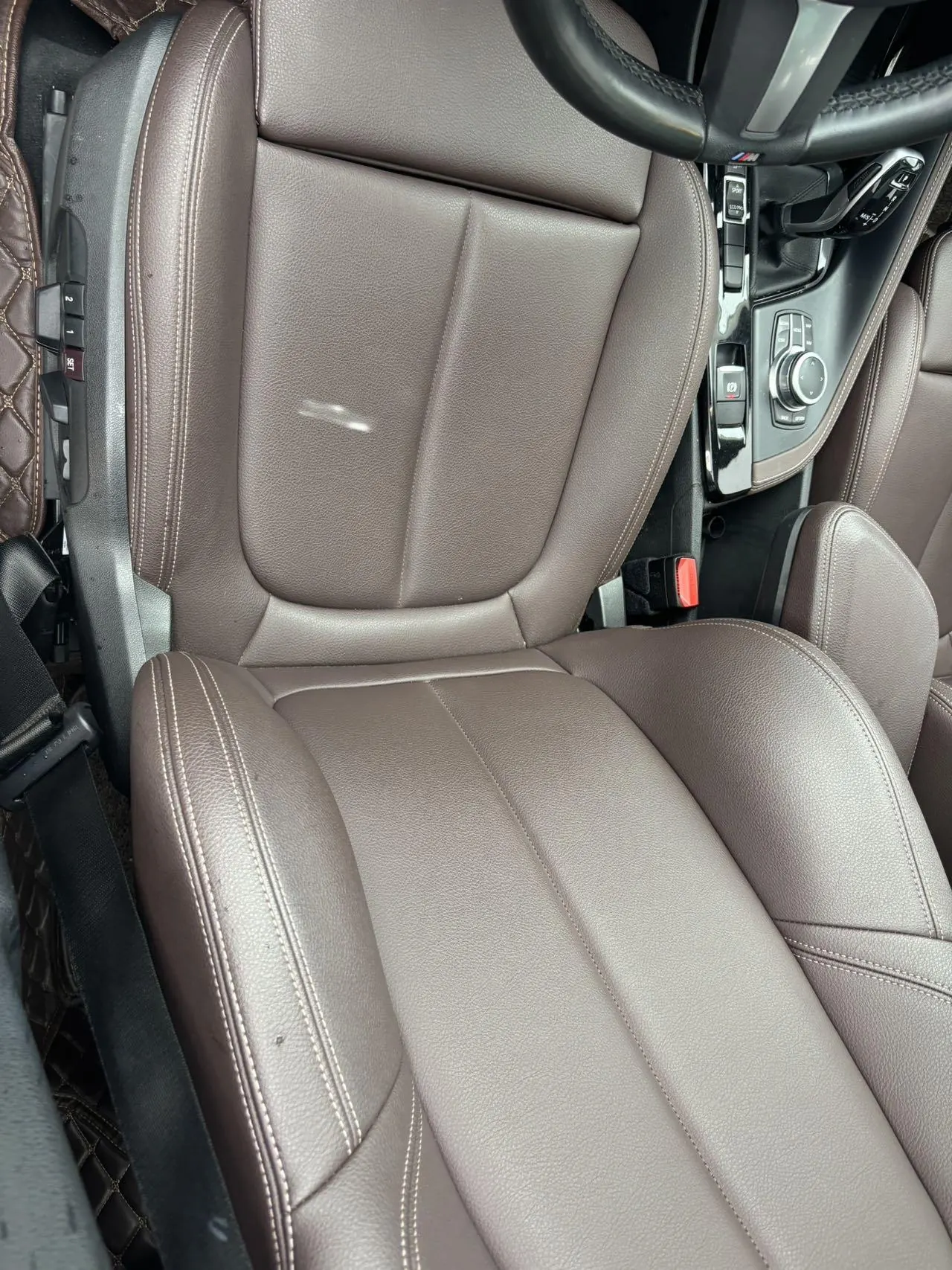 BMW 2020 X1 sDrive20Li 1.5T exclusive automatic gear 8