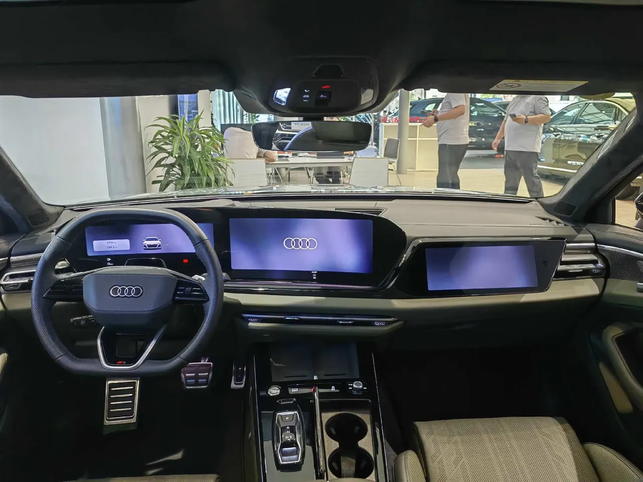 Audi 2026 A6L 2.0T Quattro Enjoy Elegant Automatic Gear 3