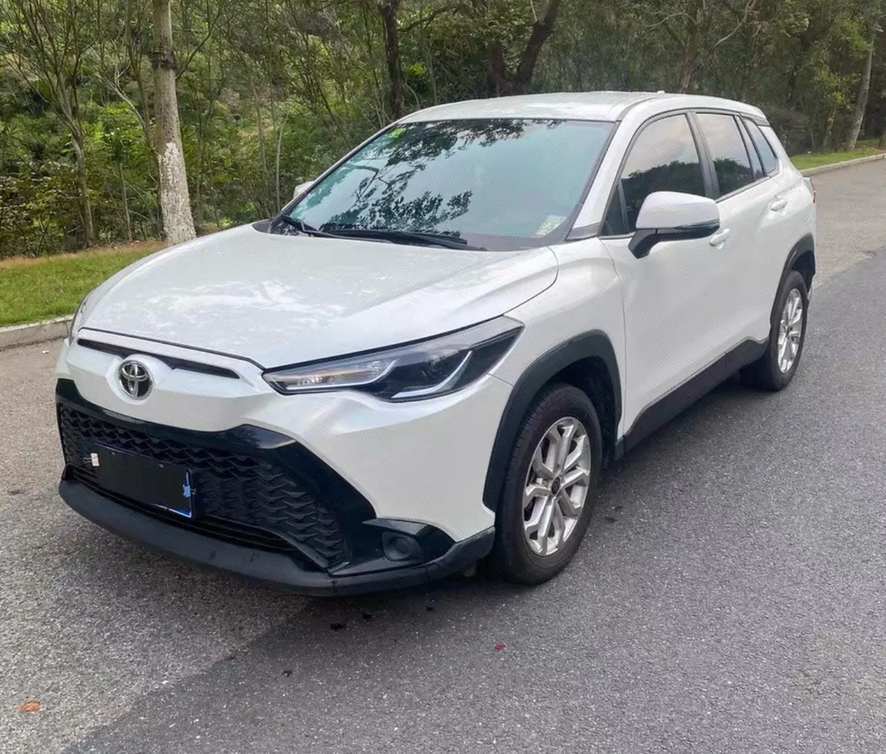Открыть галерею: Toyota 2023 Front Landa 2.0 Stepless Elite Edition Automatic Gear