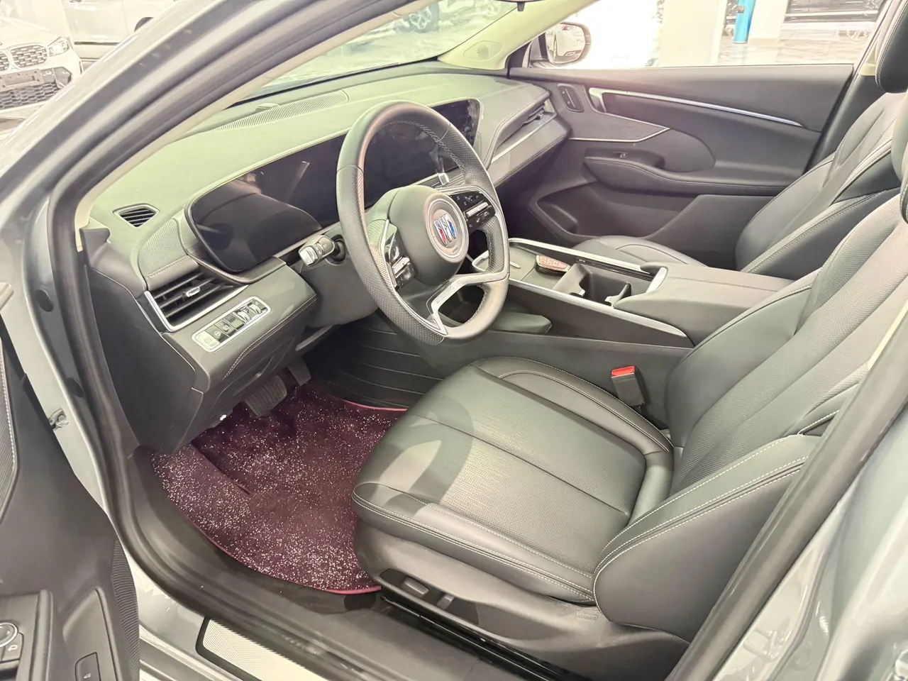 Buick 2023 LaCrosse 48V 2.0T 28T Yuexiang Edition Automatic Gear 2