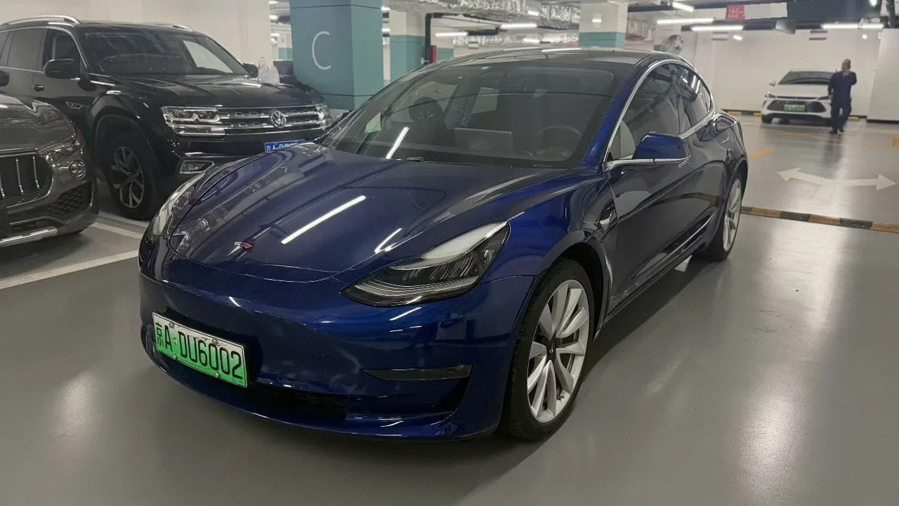 Open image lightbox: Tesla 2020 Model 3 Long Endurance Rear Wheel Drive Automatic Transmission