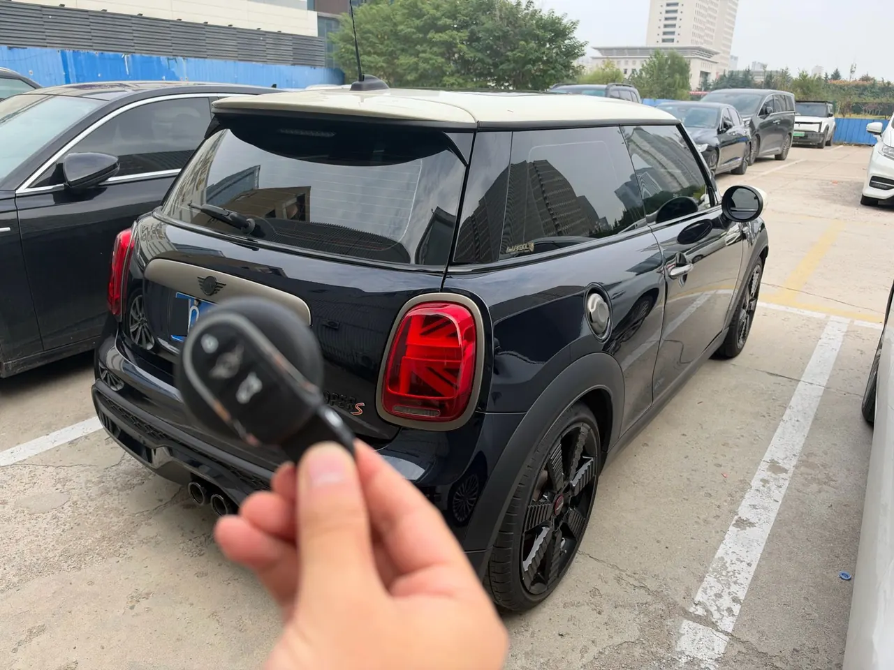 MINI Mini (imported) 2023 Mini Cooper S 2.0T artist automatic gear 2