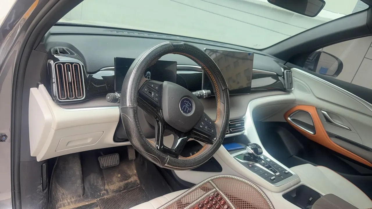 BYD Song PLUS New Energy 2021 Song PLUS DM-i 1.5 Stepless 51KM Honorable Automatic Gear 6