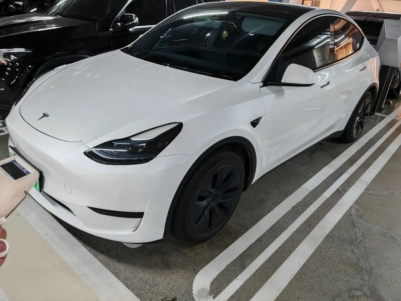 Открыть галерею: Tesla 2023 Model Y rear-wheel drive version automatic transmission