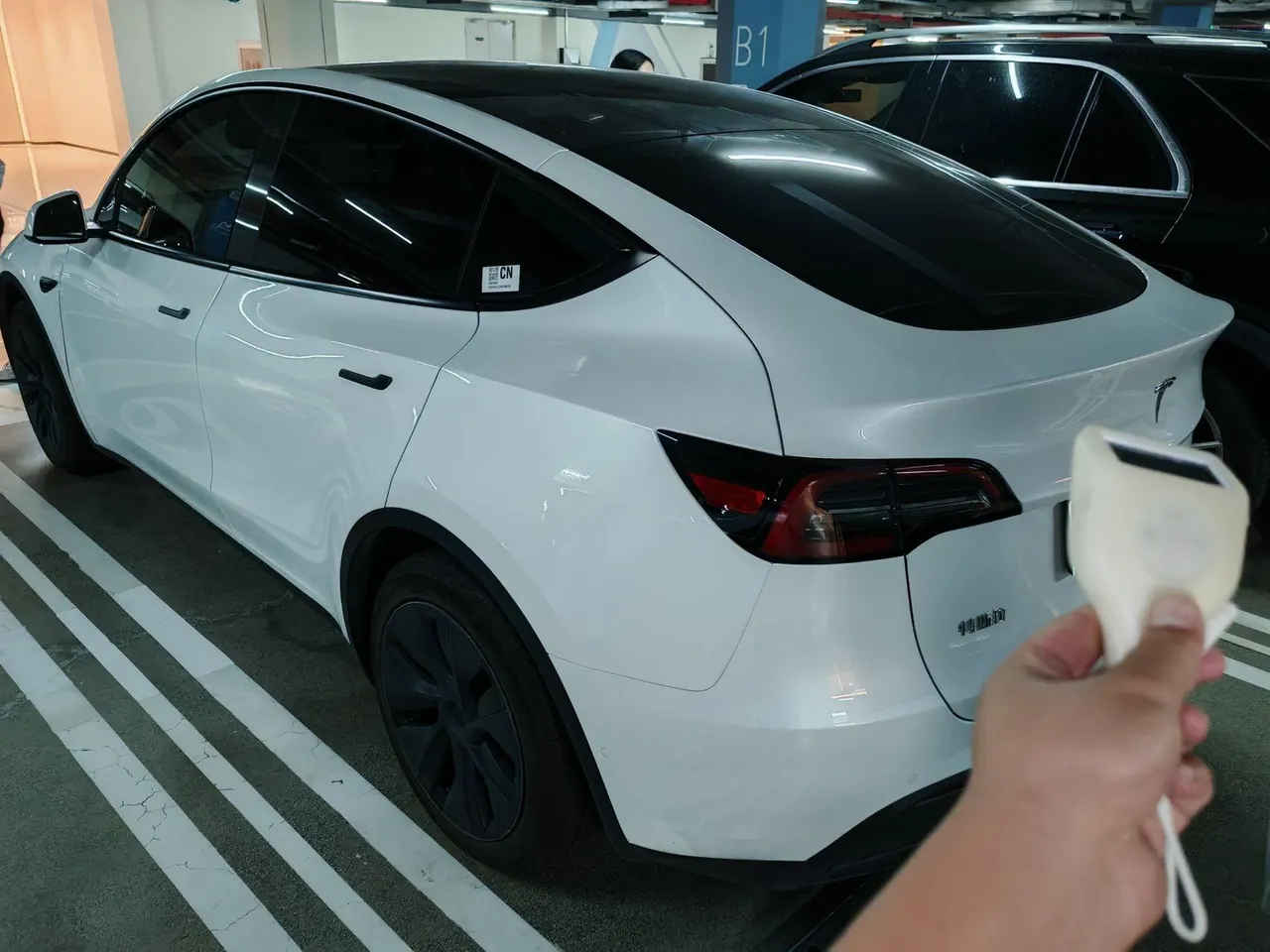 Tesla 2023 Model Y rear-wheel drive version automatic transmission 4