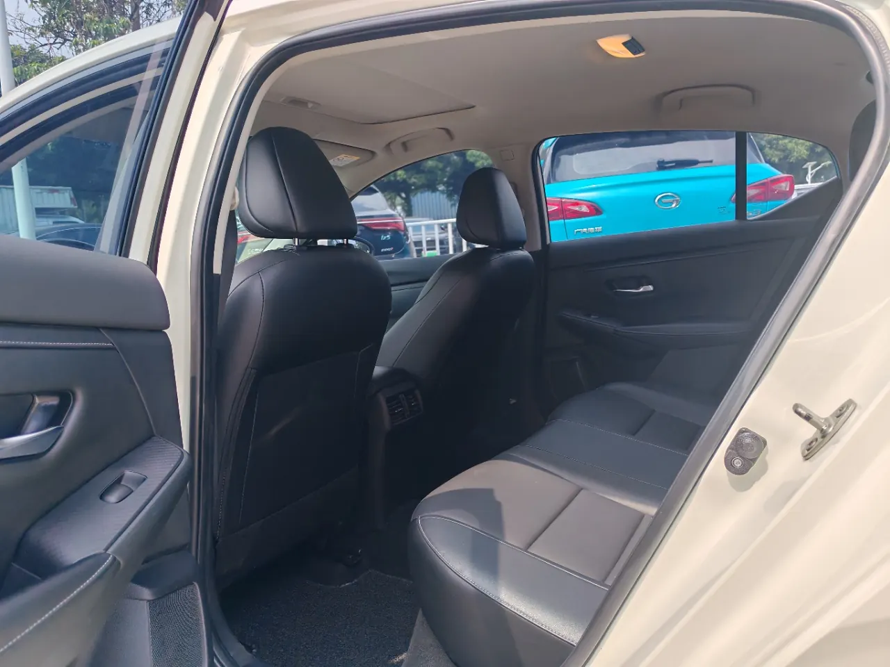 Nissan 2021 Sylphy 1.6 Stepless XL Pleasant Edition Automatic Gear 5