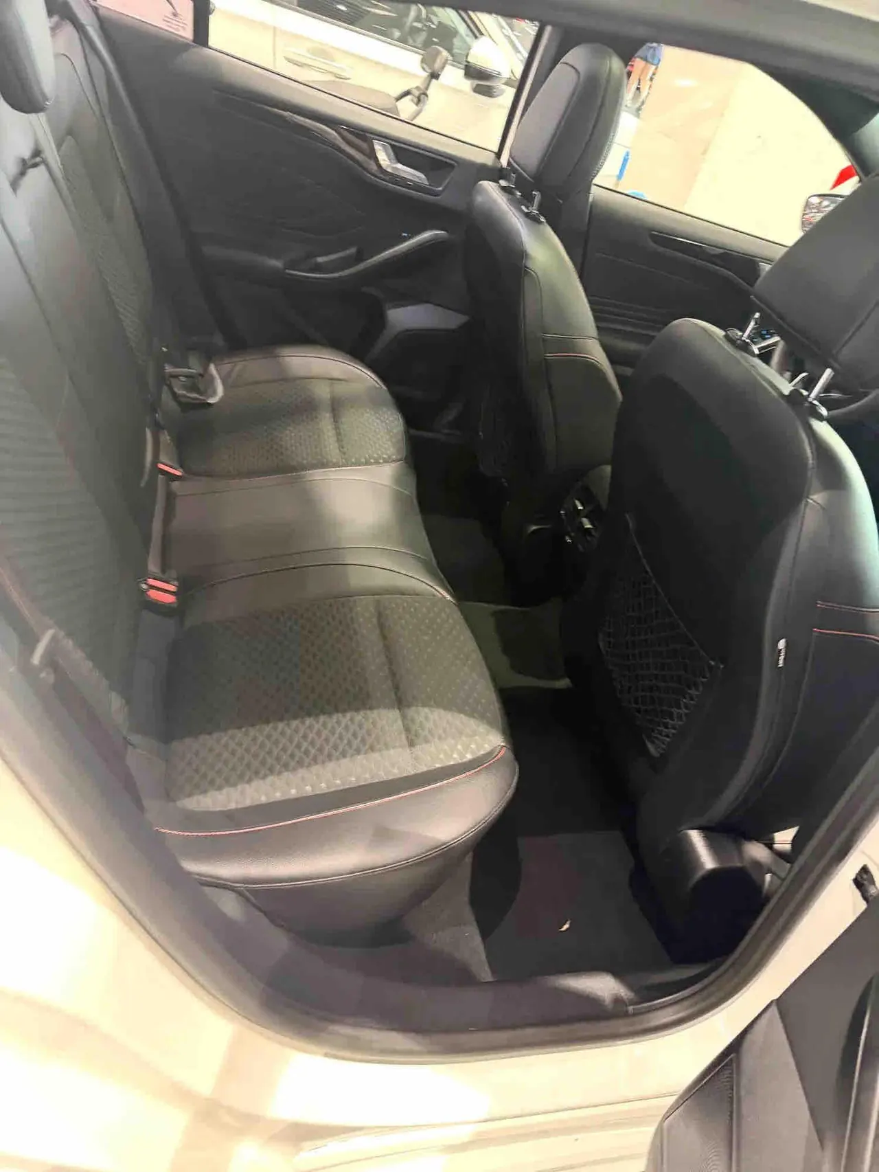 Ford 2021 Fox-hatchback 1.5T EcoBoost 180 ST Line Automatic 10
