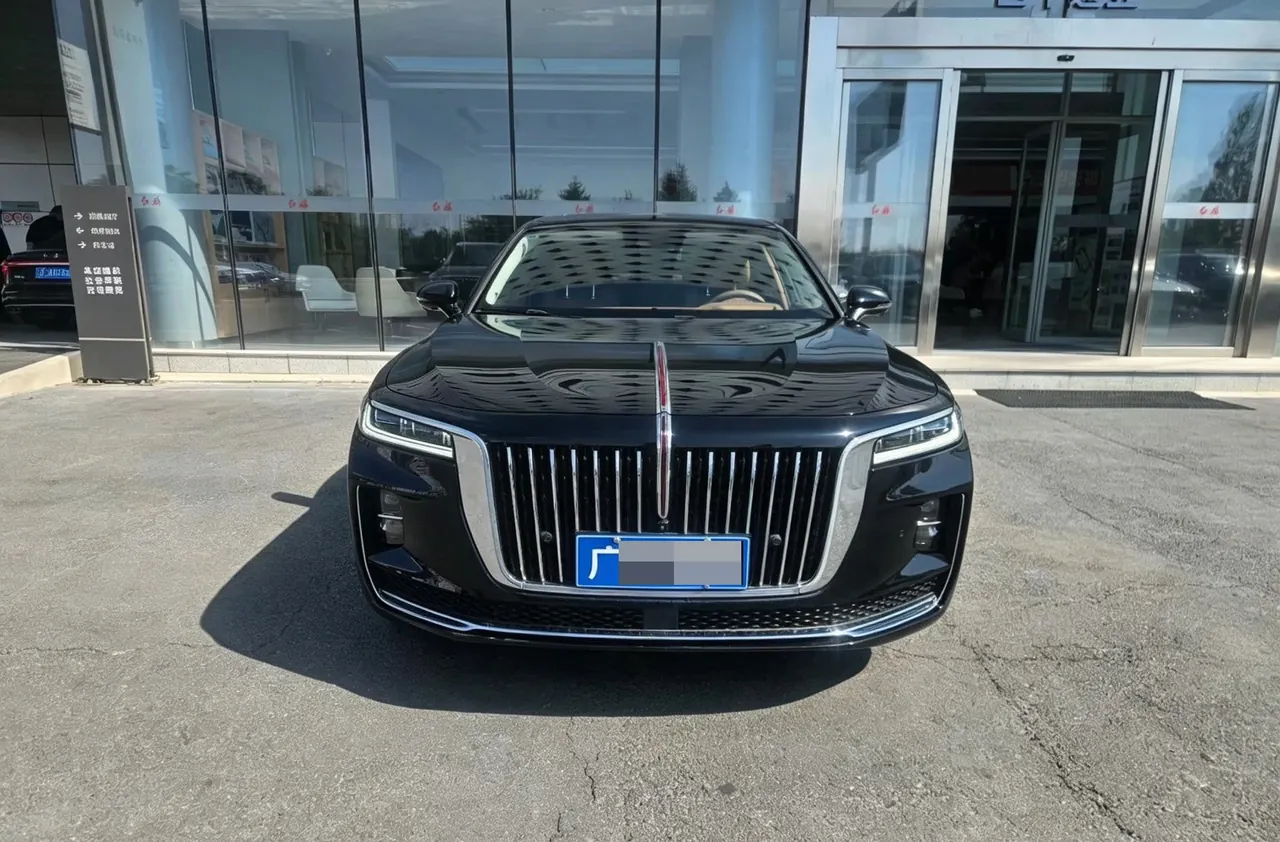 HongQi 2023 H9 48V 2.0T Zhilian Qi Chang Edition Automatic Gear 2