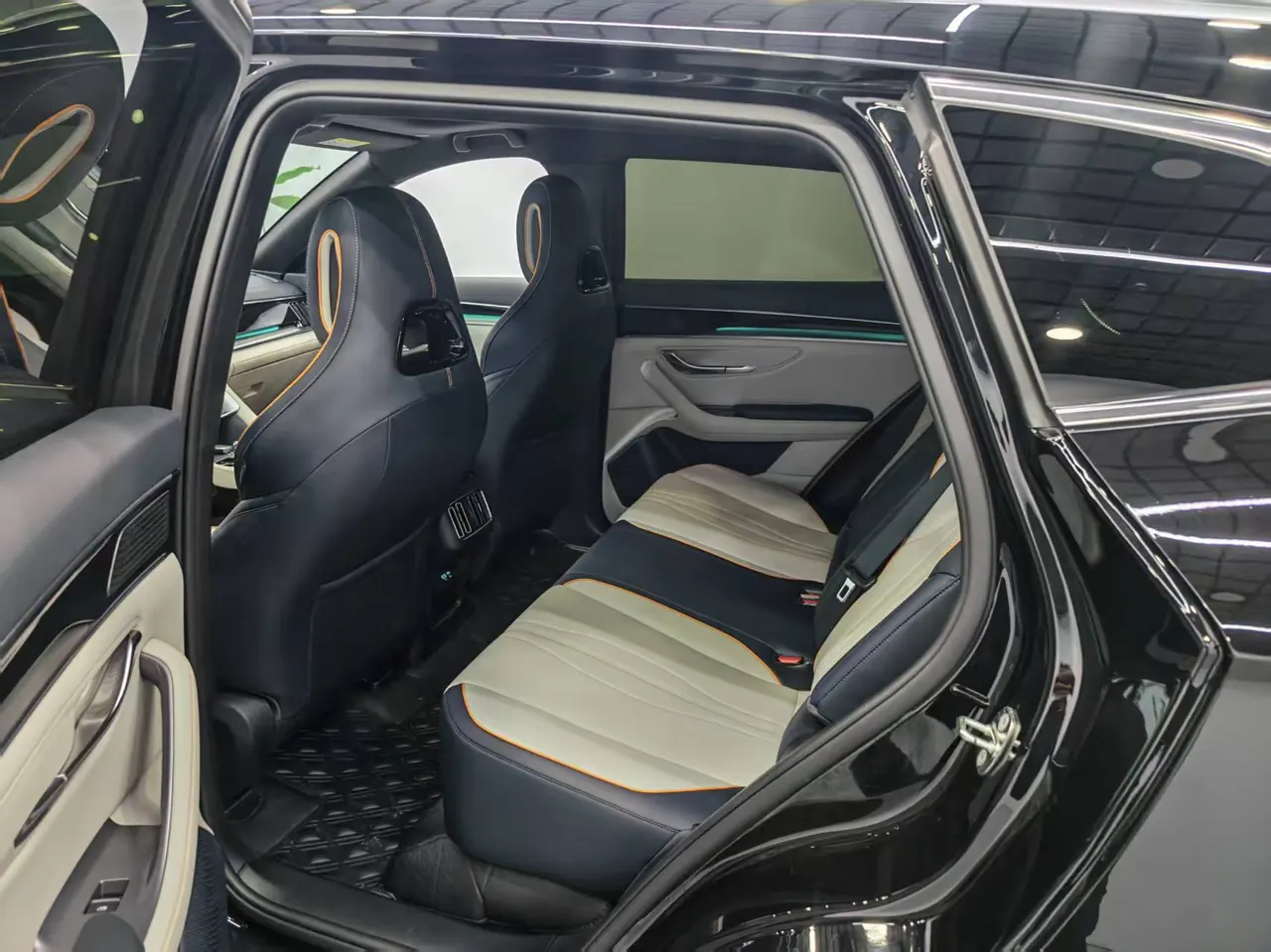 BYD 2023 Song PLUS DM-i 1.5 Stepless Champion Edition 110KM Flagship Automatic Gear 6