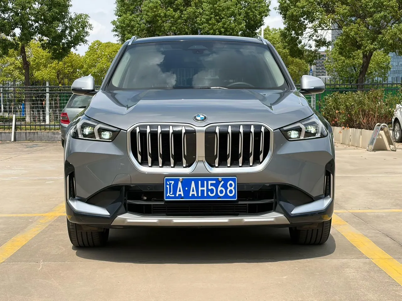 BMW 2023 X1 sDrive20Li 1.5T X Design Package Automatic Transmission 2