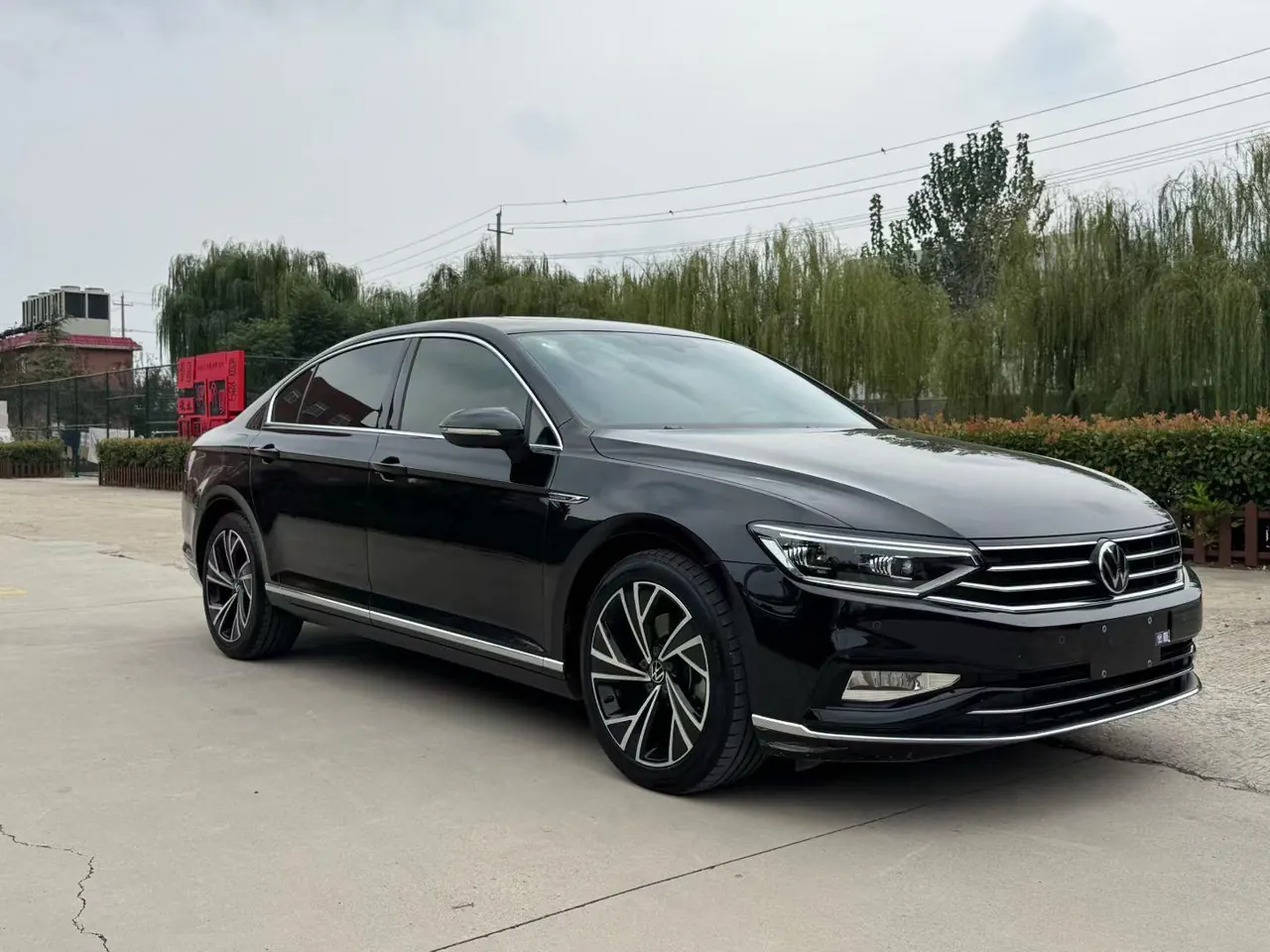 Volkswagen 2020 Magotan 2.0TSI 330TSI luxury automatic transmission 3