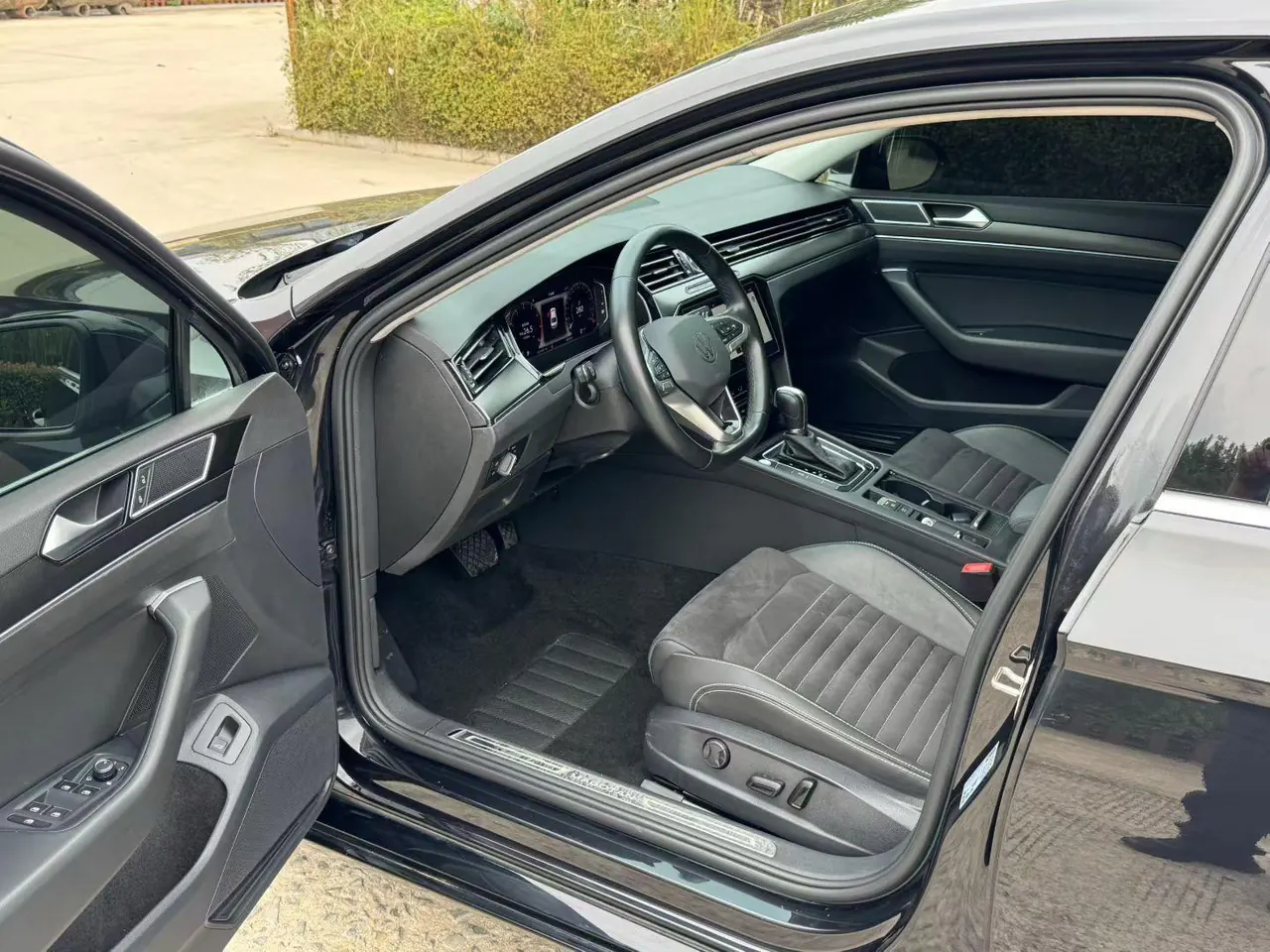 Volkswagen 2020 Magotan 2.0TSI 330TSI luxury automatic transmission 6