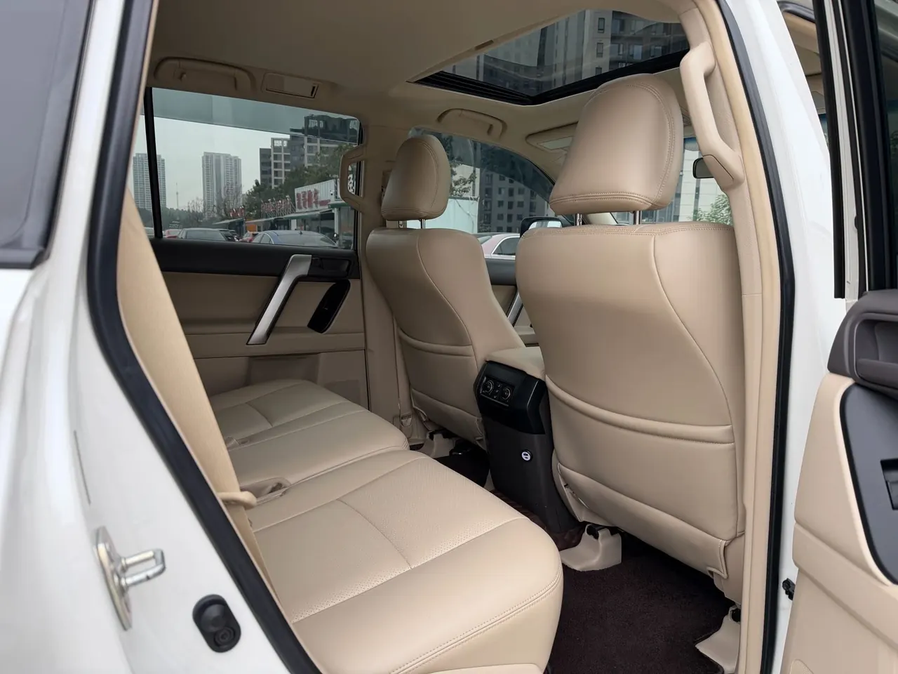 Toyota Prado (Imported) 2023 Prado 4.0 Automatic 11