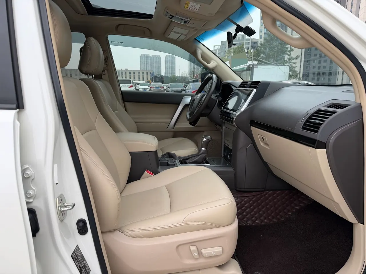 Toyota Prado (Imported) 2023 Prado 4.0 Automatic 9
