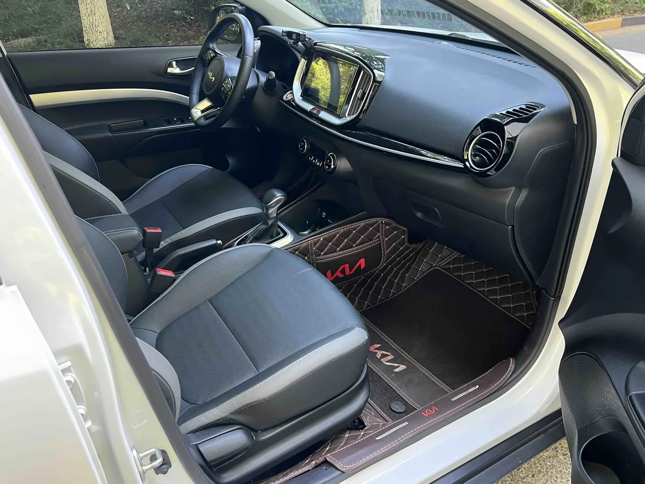 Kia 2021 Yi Run 1.4 Stepless Sunroof Automatic Transmission 7