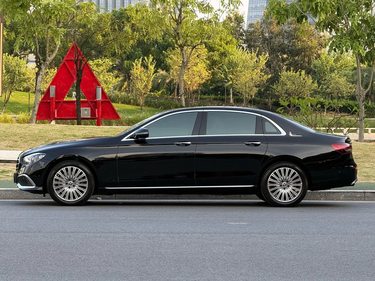 Mercedes Benz E Class 2023 E 300 L 2.0T Luxury Automatic Gear 4