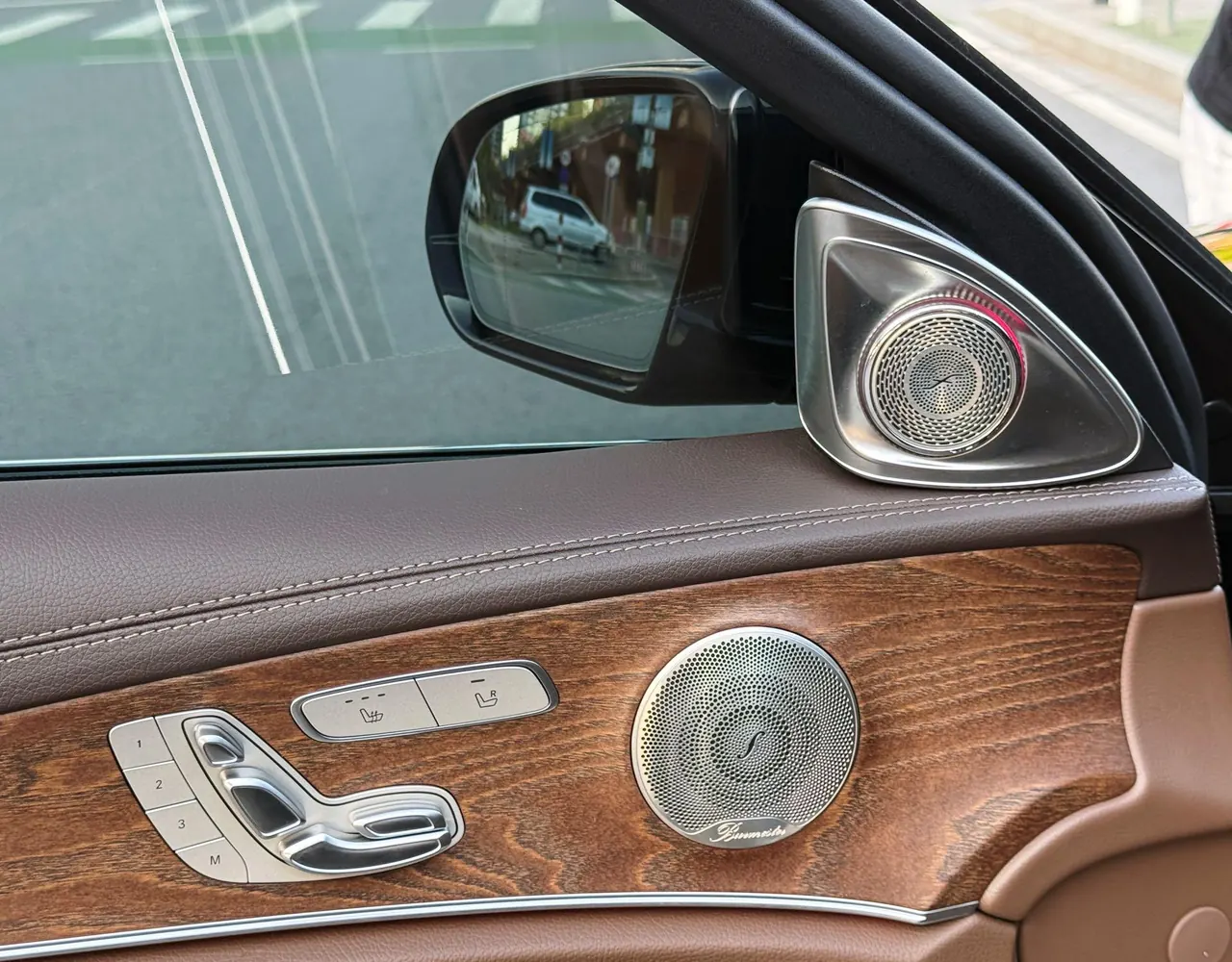 Mercedes Benz E Class 2023 E 300 L 2.0T Luxury Automatic Gear 9